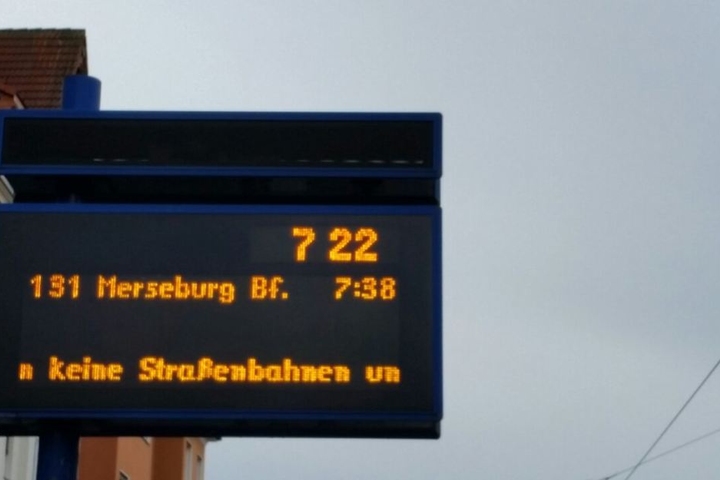 Normalerweise fahren hier die Tram-Linien 7, 8 und 15 ab.