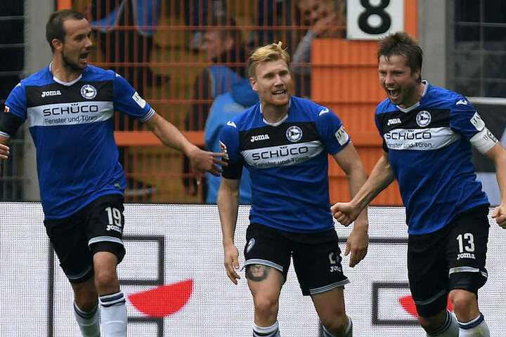 Jubel über den 1:1-Ausgleich: Manuel Prietl (li.), Andreas Voglsammer (mi.) und Julian Börner (re.).