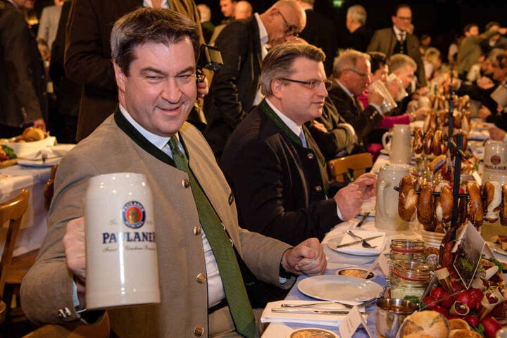 Markus Söder (CSU) wird zum ersten Mal als Ministerpräsident im Publikum sitzen und muss sicher einiges über sich ergehen lassen. (Archivbild)