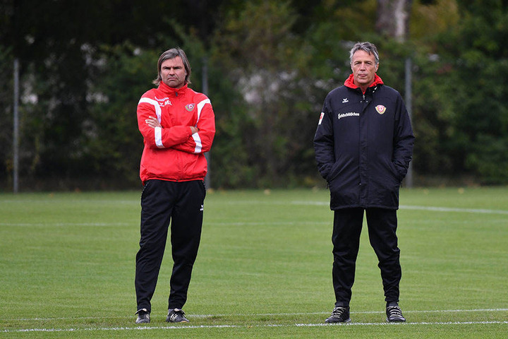 Auch der zweite Co-Trainer und U19-Coach Matthias Lust (li.) bleibt.