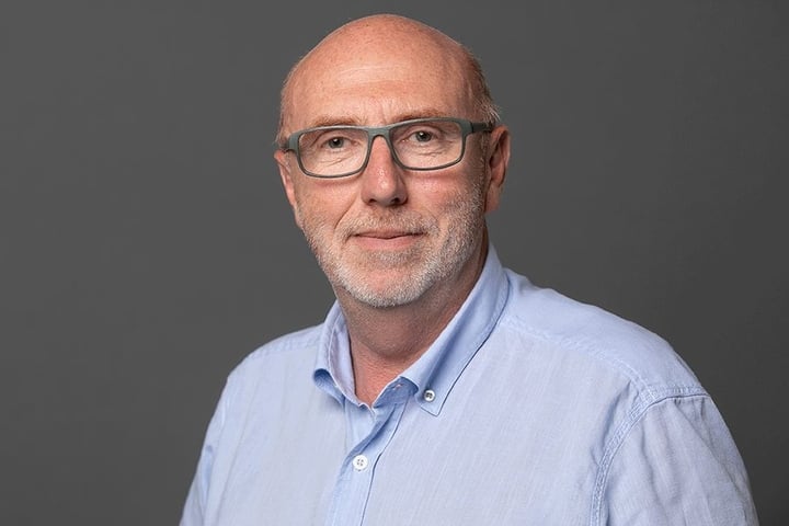 CDU-Stadtrat Veit Böhm (53) findet Gefallen an der Wasserbus-Idee.