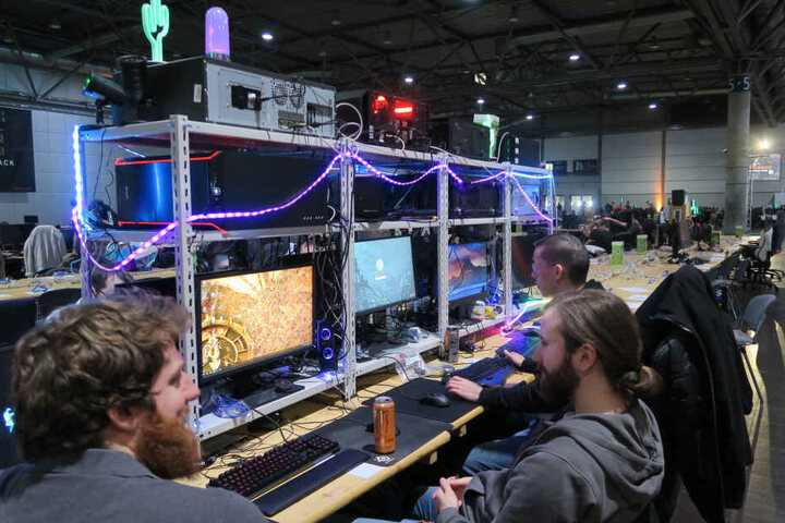 Bei der LAN-Party kann drei Tage lang ausgiebig gezockt werden.