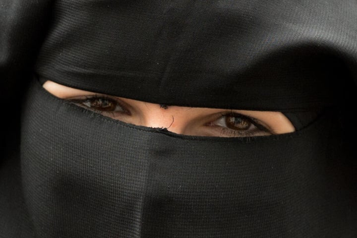 Die Frau ging nach Syrien und wollte nach dem islamischen Gesetz leben. (Symbolbild)