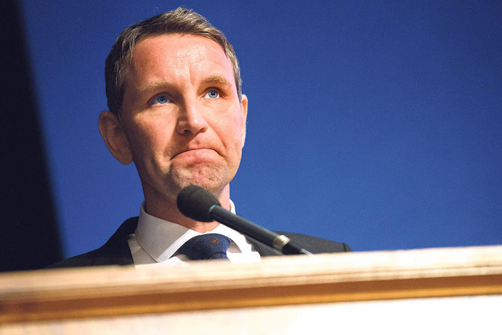 Kostet seine Partei Geld: Wegen der Dresdner Rede von AfD-Politiker Höcke (44) springen
den Rechtspopulisten Spender ab.