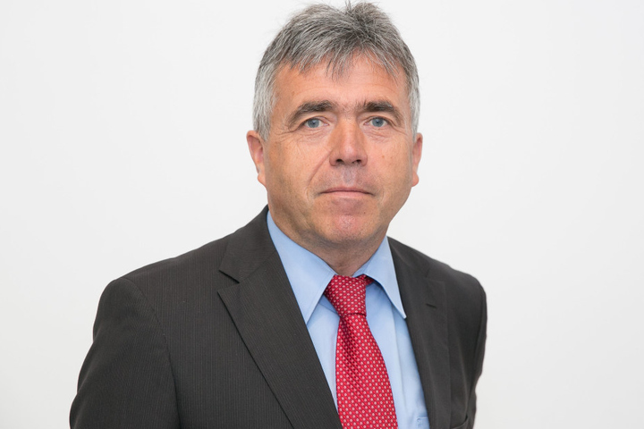 Landrat Michael Harig (56, CDU) reicht’s: Das ganze "Problem-Rudel“ soll weg.
Doch das wird vorerst nicht passieren.