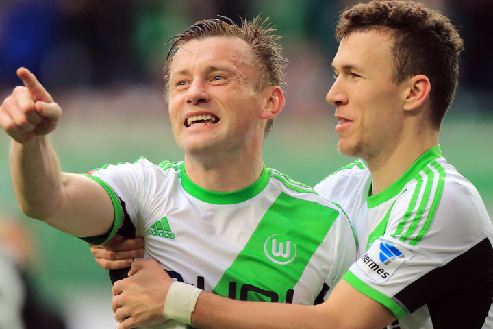 Ivica Olic (l.) hat eine sehr hohe Meinung von Ivan Perisic (r.), mit dem er beim VfL Wolfsburg spielte.