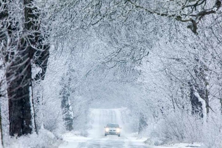 Mit dem Frost kann es auch zu glatten Straßen kommen.