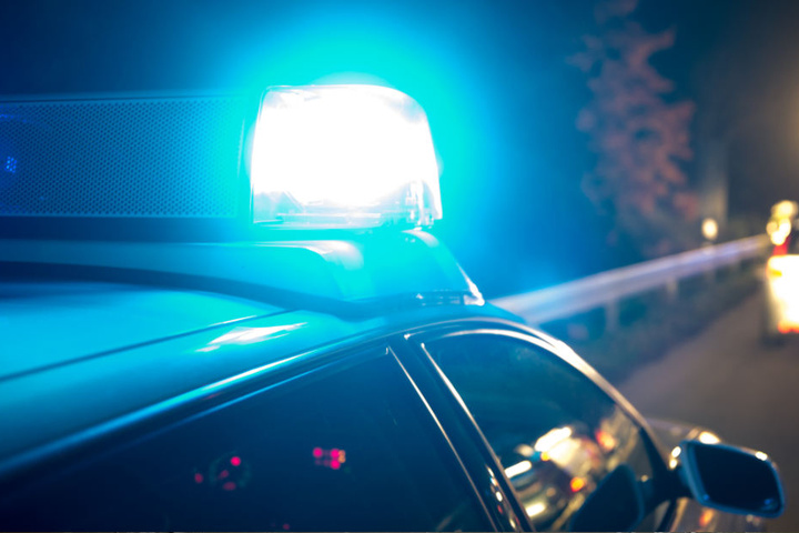 Einen Jugendlichen holten die Polizisten aus dem "Kofferraum". (Symbolbild)