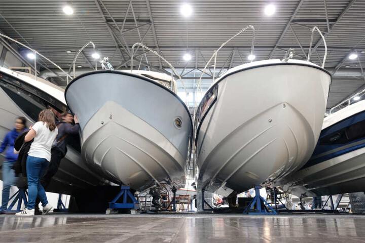 Ein neues Boot gefällig? Auf dem Leipziger Messegelände dreht sich alles um Wassersport.