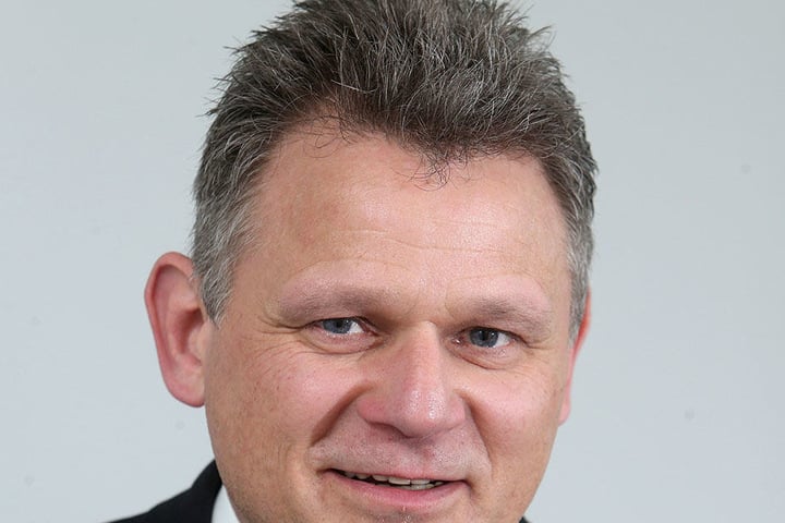 Frank Lämmerhirt (52) Chef der HypoVereinsbank in der Brückenstraße.
