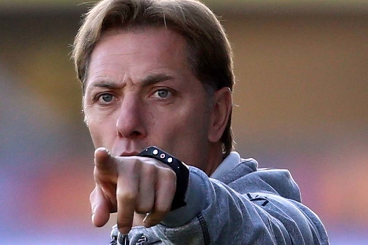 SCP-Trainer René Müller gibt die Marschroute vor.