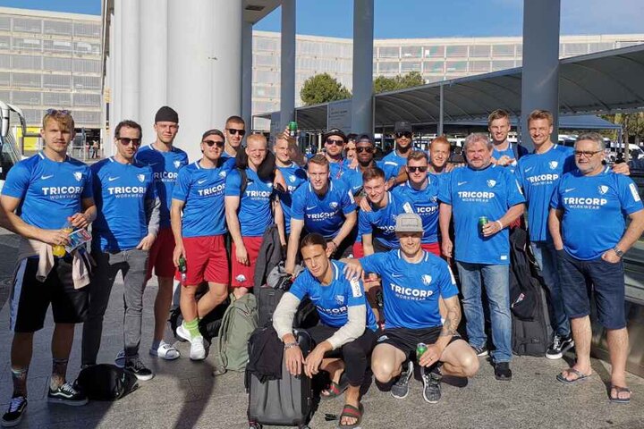 Die SCP-Kicker feiern ihren Aufstieg in die Bundesliga auf Mallorca.