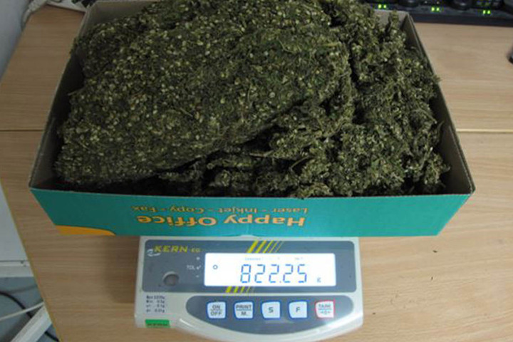Gut ein Kilogramm Cannabis wurde im Haus gelagert.