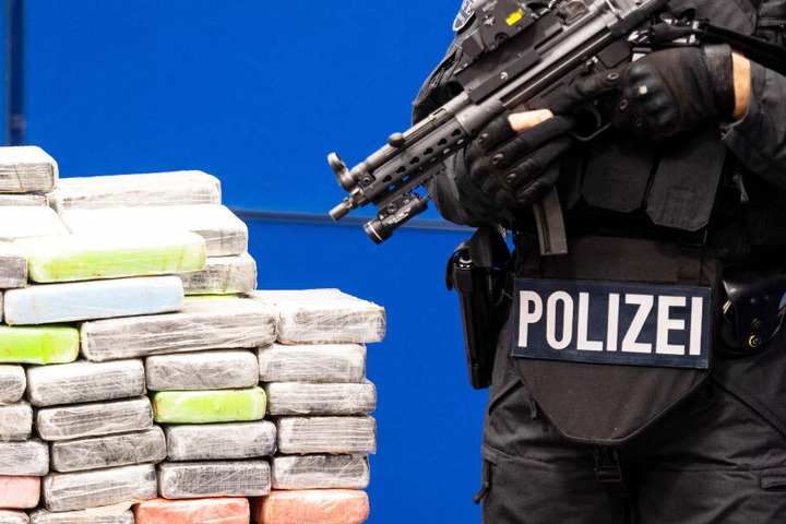 Die Polizei hat einen international agierenden Drogenring zerschlagen. (Symbolbild)