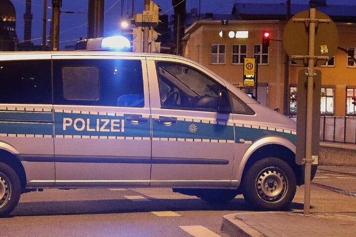 Die Polizei nahm den Randalierer kurze Zeit später fest (Symbolfoto).