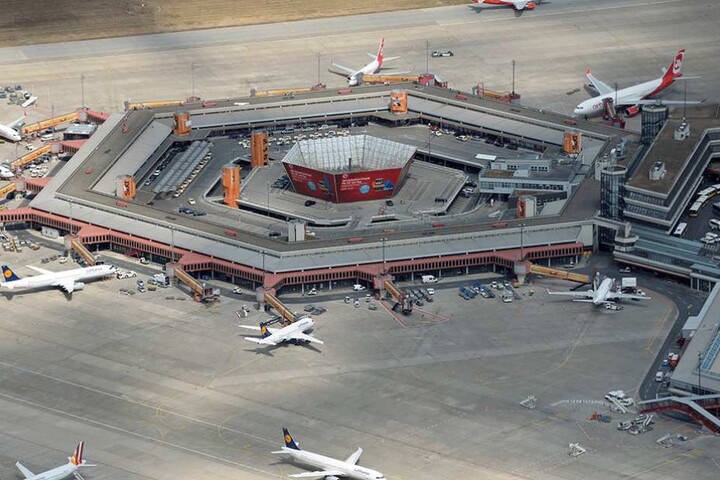 Sollte der BER irgendwann einmal eröffnet werden, wird der Flughafen Tegel geschlossen. Oder doch nicht?