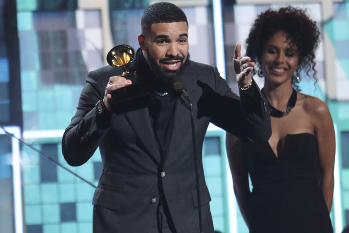 Drake nimmt im Rahmen der 61. Grammy Awards im Staples Center die Auszeichnung für den besten Rap-Song für «God's Plan» entgegen.