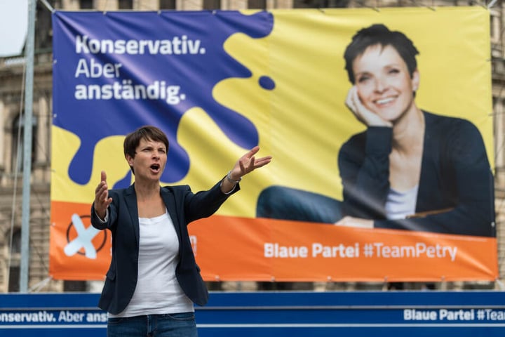 Die Vorsitzende der "Blauen Partei" bei einer Wahlkampfveranstaltung in Dresden Ende Juli.