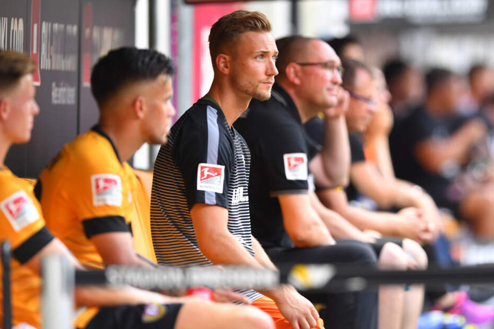 Bankplatz: Tim Boss. Nach zwei Spielen jeweils tauschen er und Patrick Wiegers die rollen. Dann muss Boss auf die Tribüne.