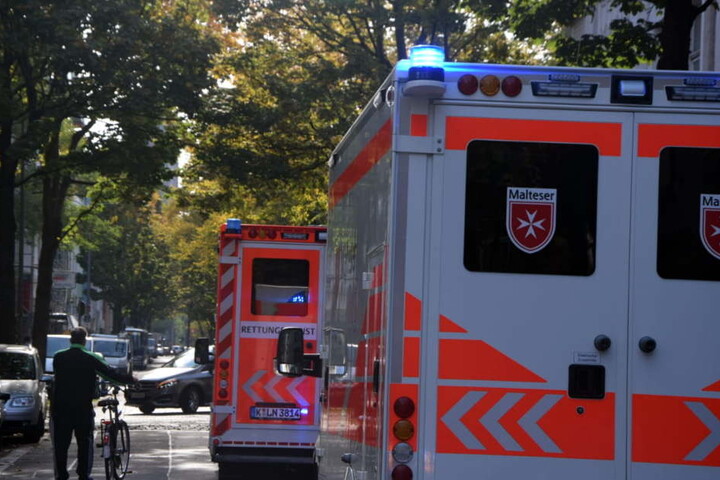 In Köln wurde ein Mann bei einem Messerangriff schwerstverletzt.