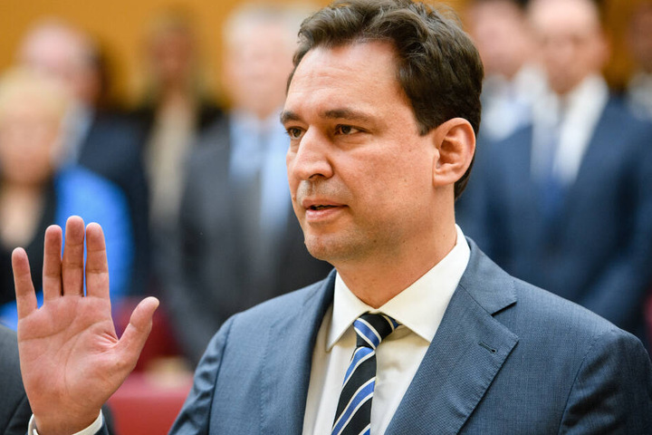 Bayerns Justizminister Georg Eisenreich übt Kritik an Facebook.