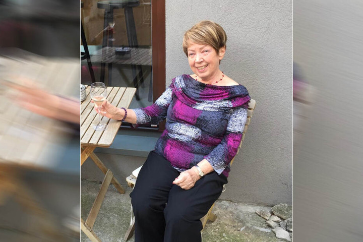 Eine der nur noch wenigen Zeitzeugen der Bombardierung Prags: Jaroslava Svecova (81).