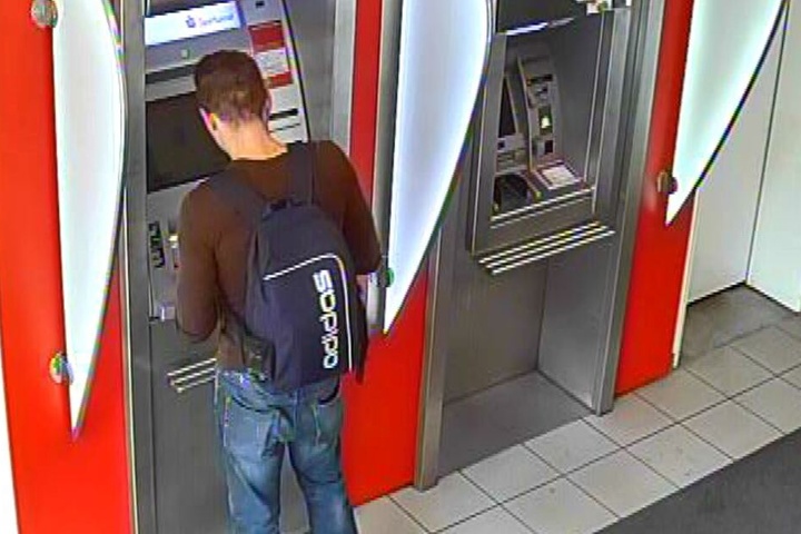 Der Dieb machte sich am Konto des 26-Jährigen zu schaffen.