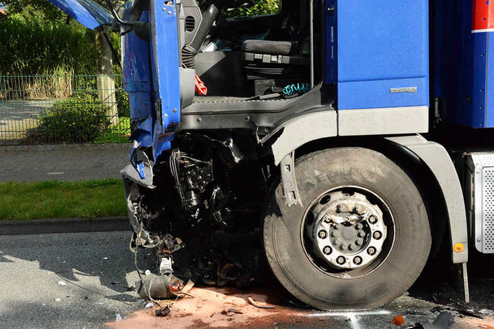 Auch am Lkw entstand ein Schaden.