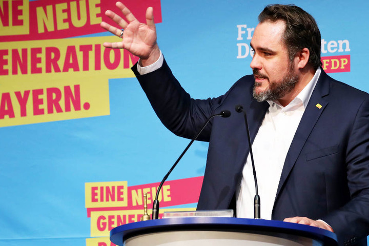 Bayerns FDP-Chef Daniel Föst rechnet für seine Partei mit einer rosigen Zukunft. (Archivbild)