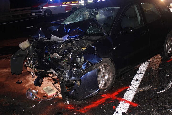 Auch das Auto der 41-Jährigen musste abgeschleppt werden.