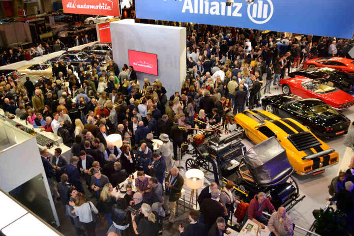 Jedes Jahr zieht die Messe rund 90.000 Oldtimer-Fans an. (Archivbild)