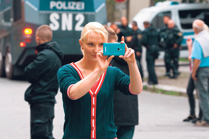 Emma
Stabel
gab Fotos
von sich
an die
Ermittler.
Sie sollen
die
Prügelvorwürfe
erhärten.