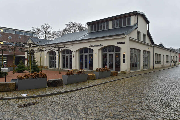 Können sich künftig fast auf die Teller gucken. Vis-à-vis des „Elements“
eröffnet Dieter Maiwert am Eingang der Zeitenströmung ein Restaurant.