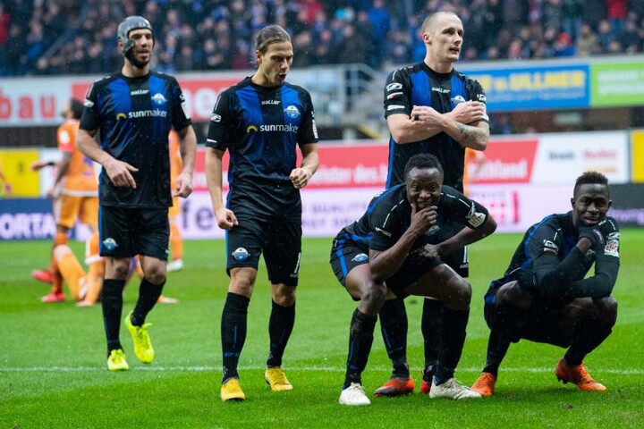 Der SC Paderborn überwintert nach einem 6:2-Sieg über den SV Darmstadt 98 auf dem siebten Tabellenplatz.