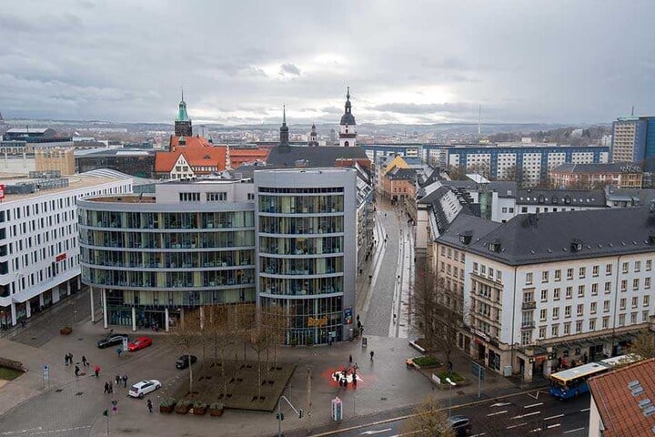 Zu den bereits bestehenden sieben Restaurants, Cafés und Bars in der Inneren Klosterstraße sind sechs weitere dazugekommen. Von der Gastromeile soll die gesamte Innenstadt profitieren.