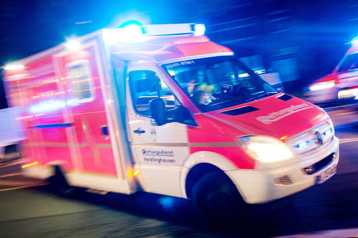 Eine Person wurde dem Einsatz akut vergiftet. (Symbolbild)
