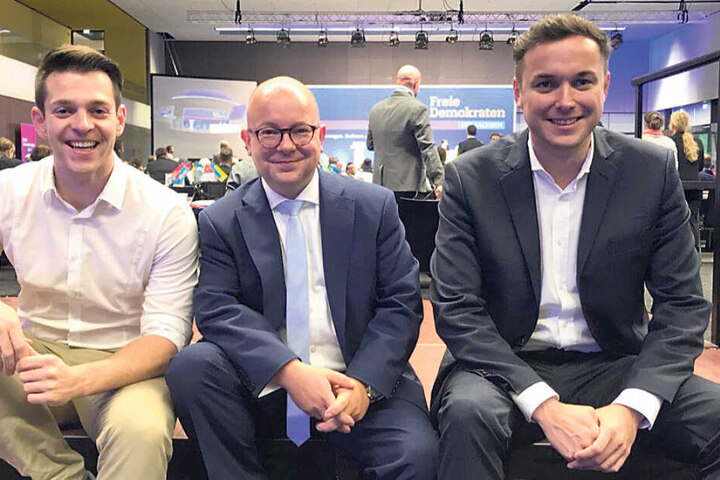 Das Gesicht der runderneuten FDP: Chef Frank-Müller Rosentritt (37, M.) mit Generalsekretär Robert Malorny (40, r.) und Vize Philipp Hartewig (25).