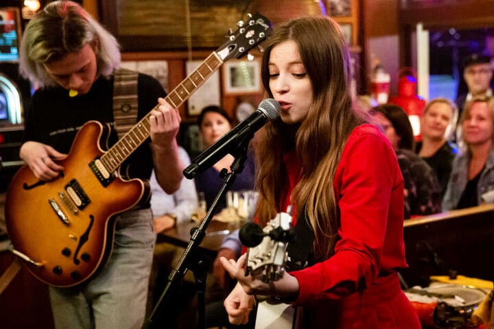 Sängerin Jade Bird