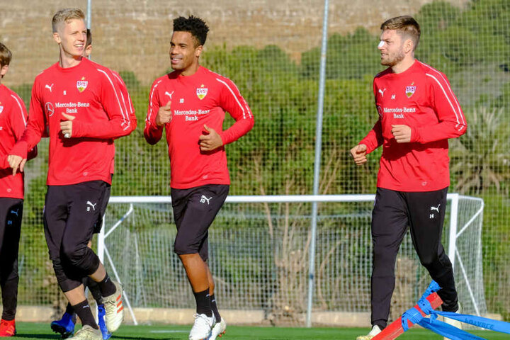 Esswein (er, hier ganz rechts) trainiert mit seiner neuen Mannschaft derzeit im spanischen La Manga.