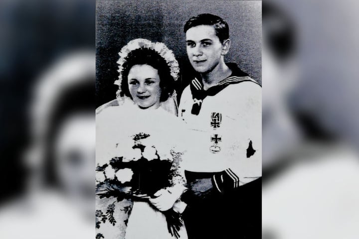 Edith und Martin Beisheim während ihrer Vermählung am 06.07.1943.