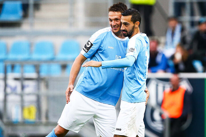 Rafael Garcia (r.) traf doppelt für den CFC, Daniel Frahn brachte die Himmelblauen in Führung.