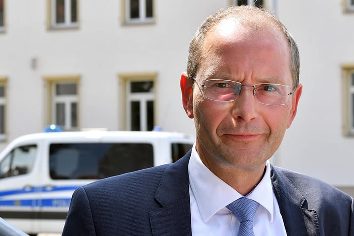 Auch Innenminister Markus Ulbig (53, CDU) lehnt den Antrag ab.