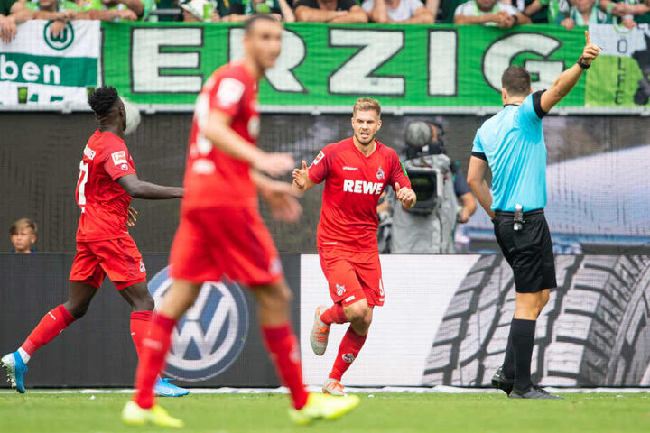 Simon Terodde traf in der Nachspielzeit zum 1:2.