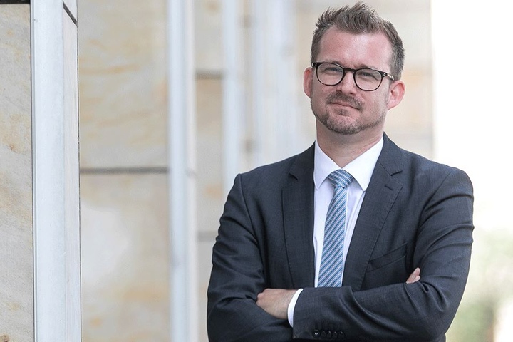 Baubürgermeister Raoul Schmidt-Lamontain (41, Grüne).