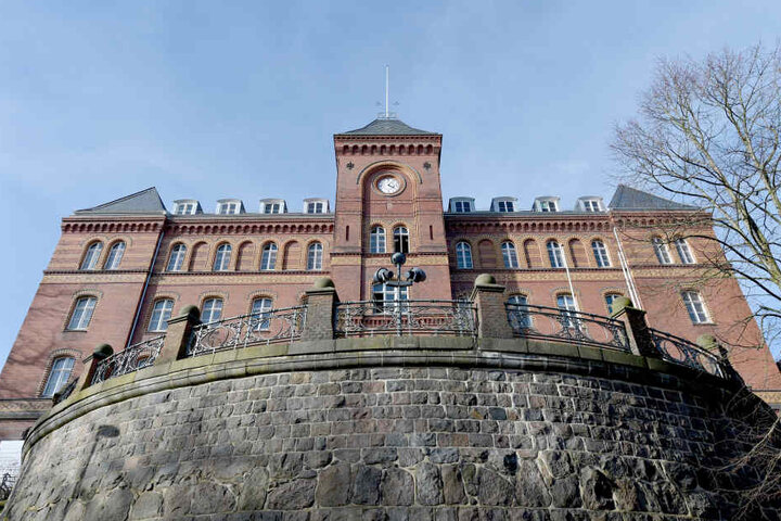 Blick auf das Gebäude des Land- und Amtsgerichts. Hier wird der Prozess am 5. April fortgesetzt.