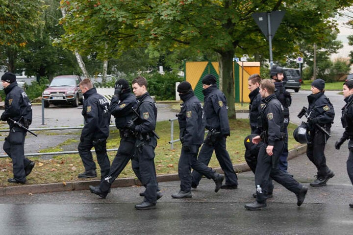 Seit den frühen Morgenstunden war der Einsatz in Chemnitz in Gange.