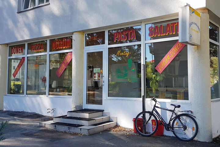 Drei Chemnitzerinnen bekamen vergammelten Thunfisch-Salat serviert.