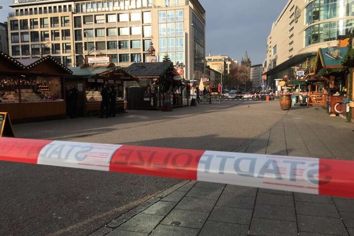 Besucher durften den Bereich hinter dem Absperrband nicht betreten.