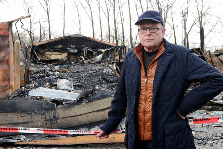 Vereinsvorsitzender Klaus Opitz (67) hofft, dass die Kegler schnell wieder
eine Bahn finden.