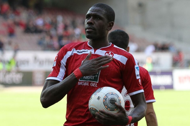 Idrissou im Dress des 1. FC Kaiserslautern.